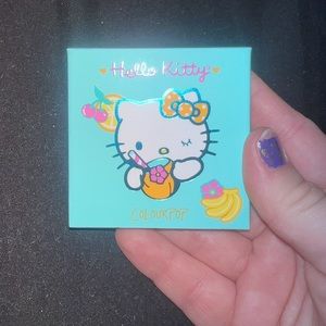 colourpop x hello kitty coco cutie palette